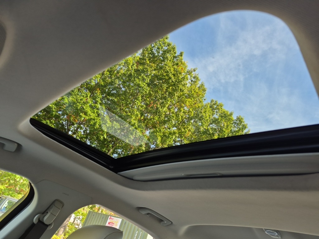 2016 Ford Fusion Titanium photo 26