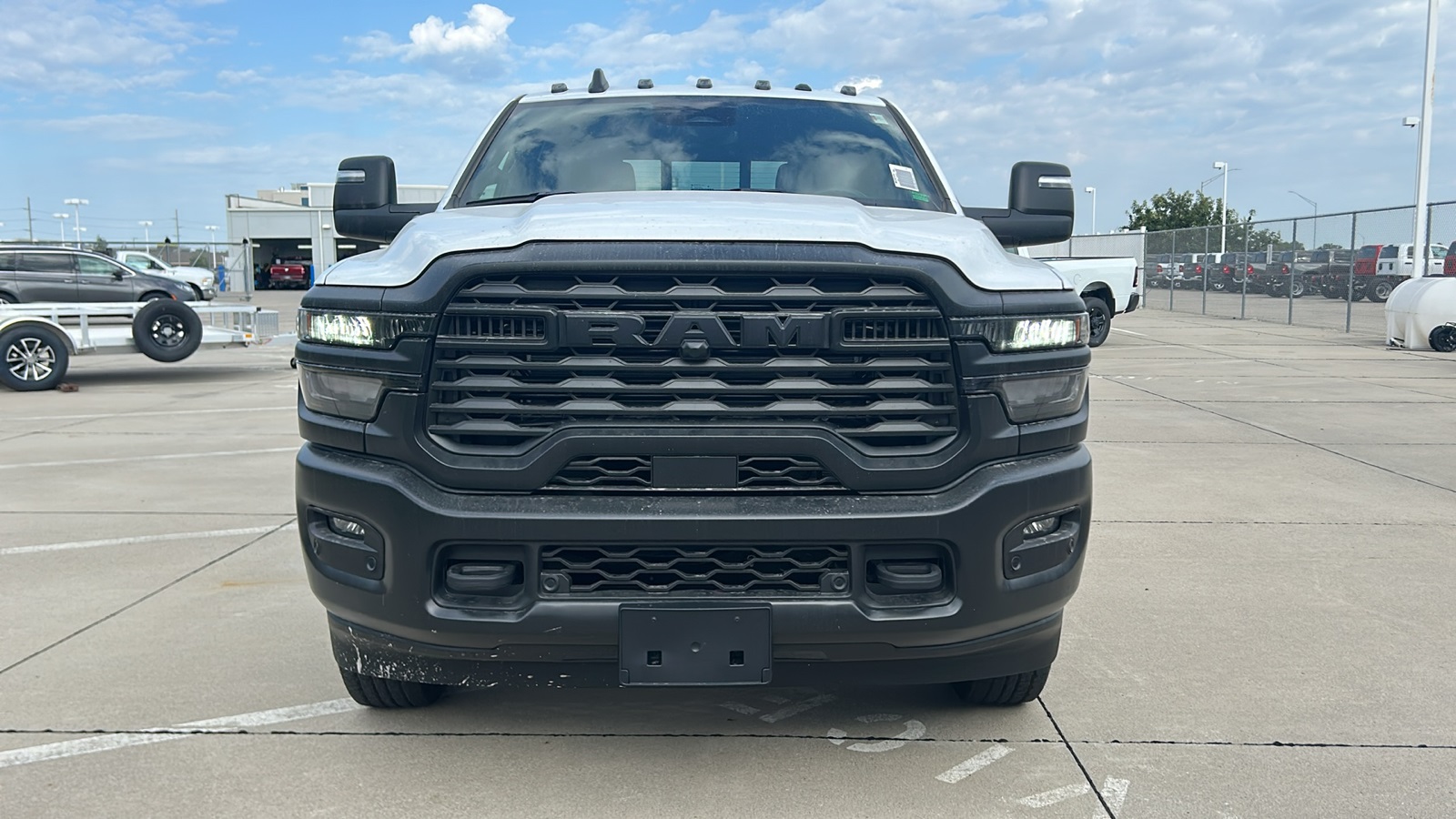 2026 Ram 2500 Tradesman photo 8