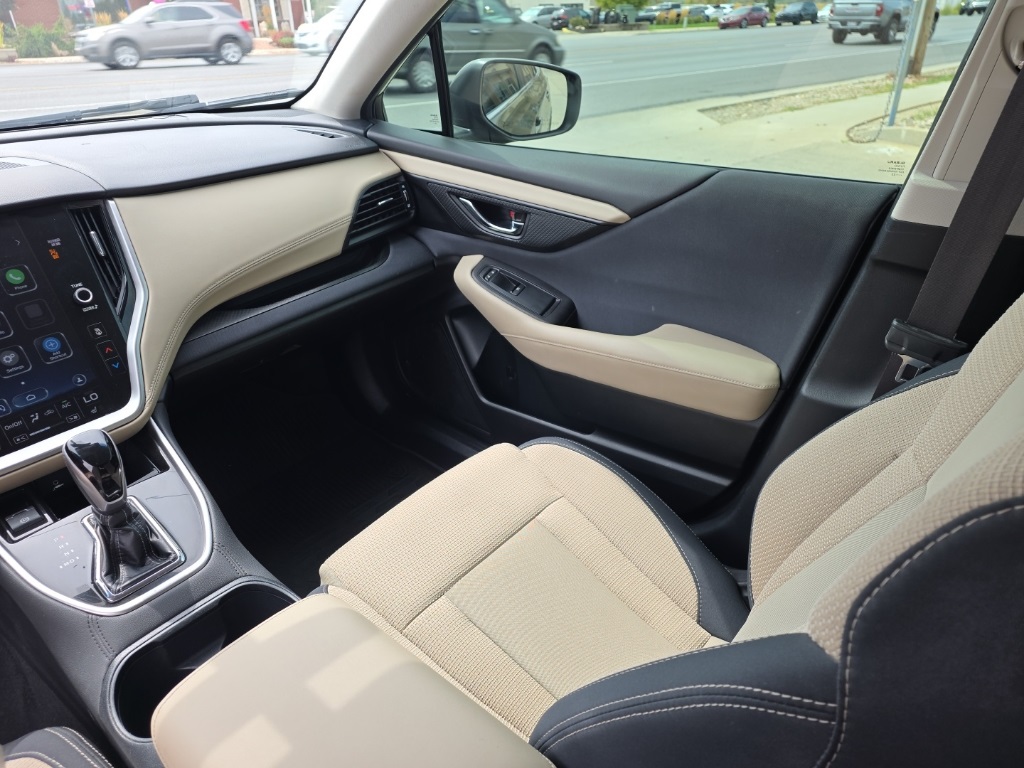 2022 Subaru Outback Premium photo 15