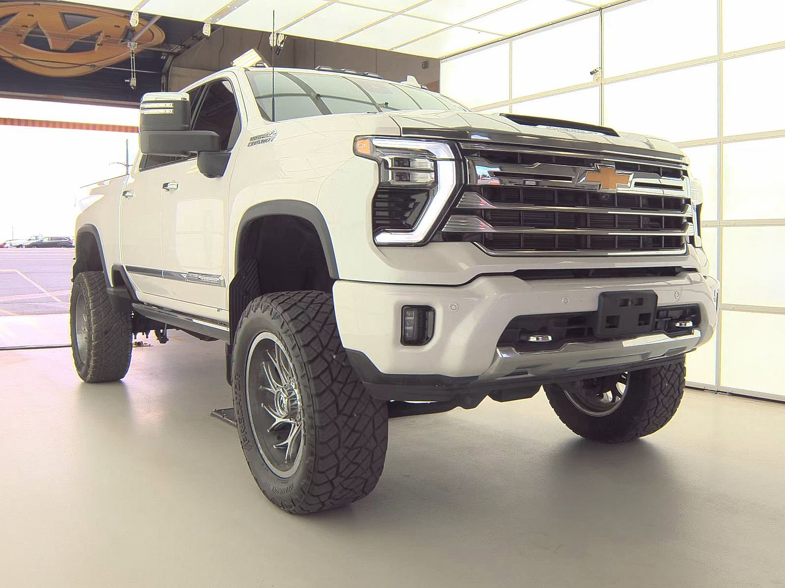 2024 Chevrolet Silverado 3500HD High Country photo 2