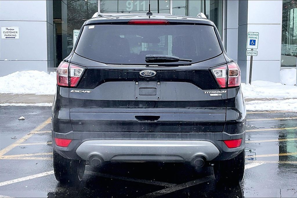 2017 Ford Escape Titanium photo 3