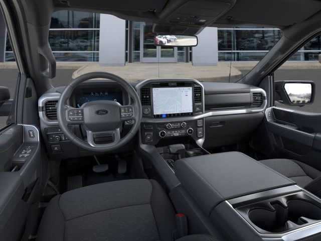 2025 Ford F-150 XLT photo 8