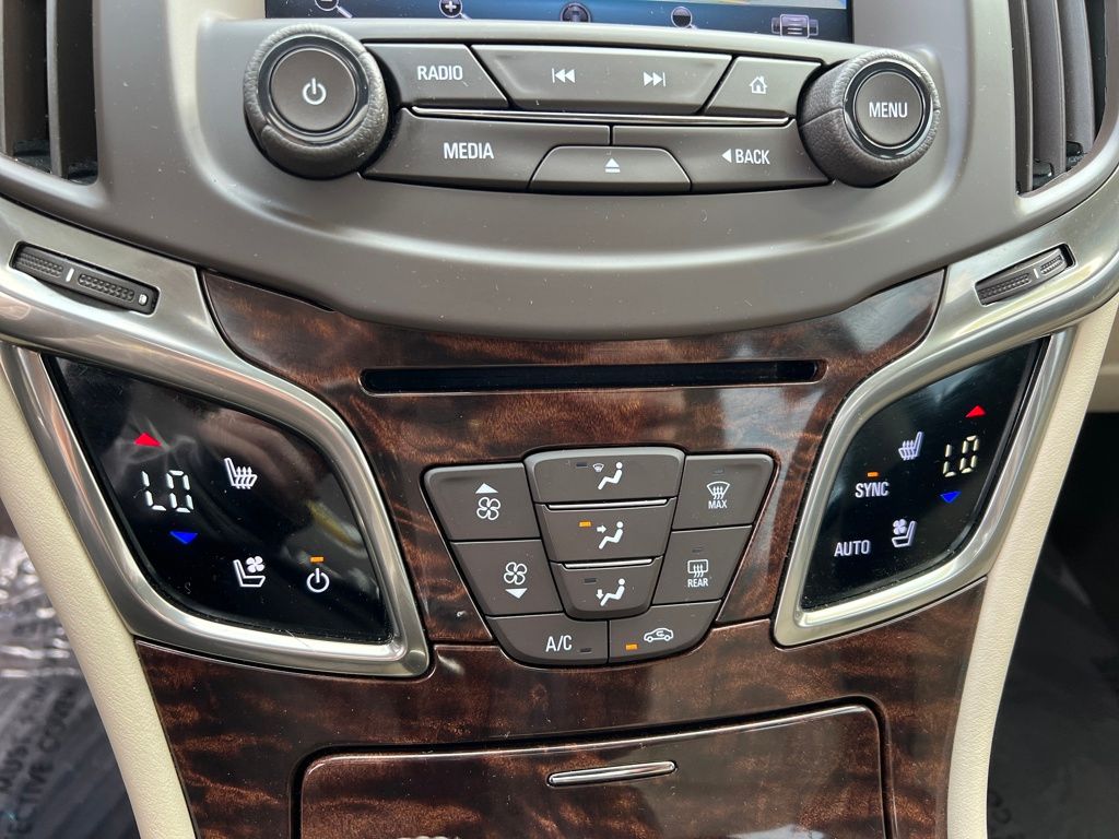 2015 Buick LaCrosse Premium II photo 26