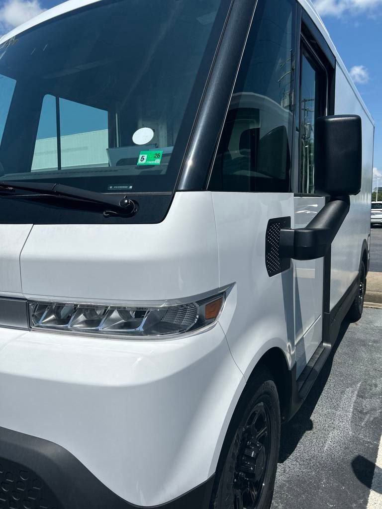 2025 Chevrolet BrightDrop 400 photo 3