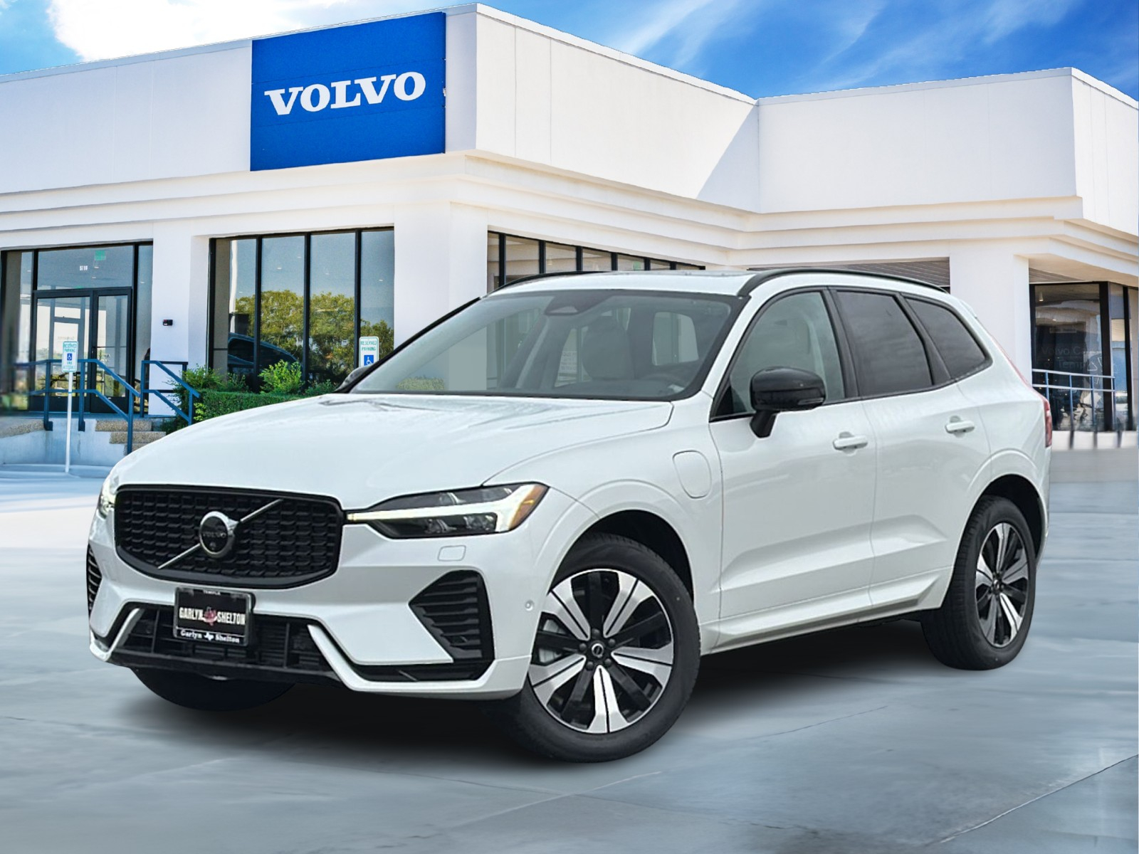 2024 Volvo XC60 Plus