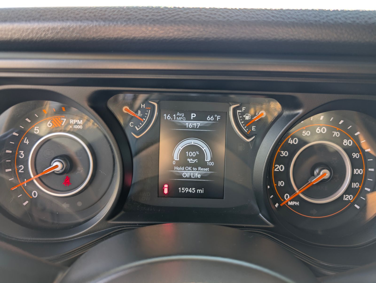 2024 Jeep Wrangler Willys photo 17