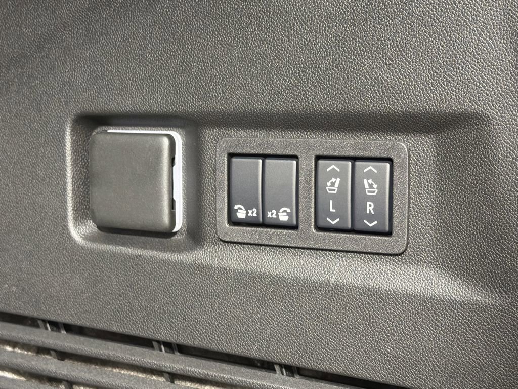 2025 Gmc Yukon AT4 Ultimate photo 20