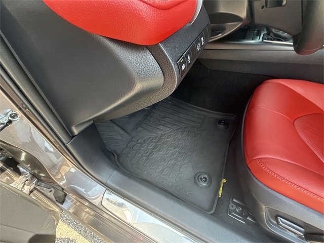 2024 Toyota Camry Hybrid XSE photo 24