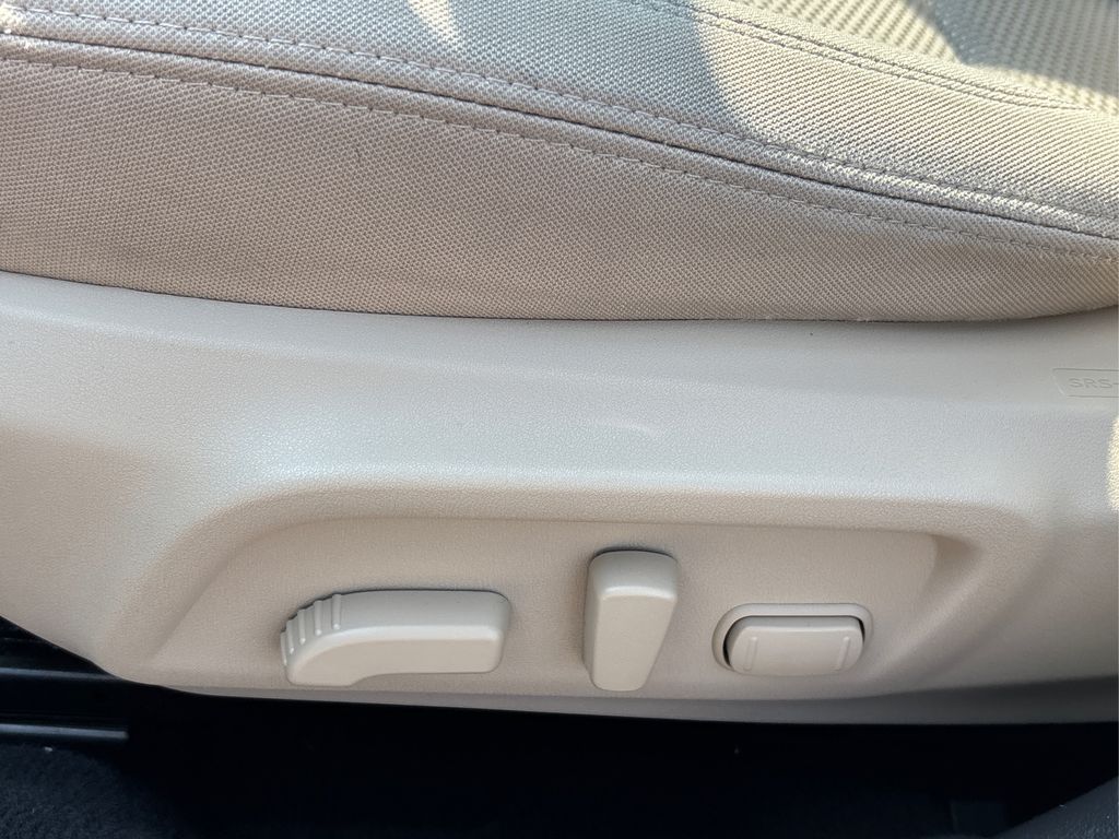 2019 Subaru Outback Premium photo 36