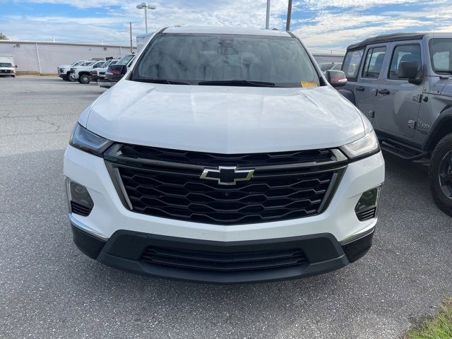2023 Chevrolet Traverse Premier photo 2