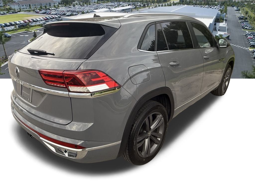 2021 Volkswagen Atlas Cross Sport V6 SE Technology R-Line photo 2