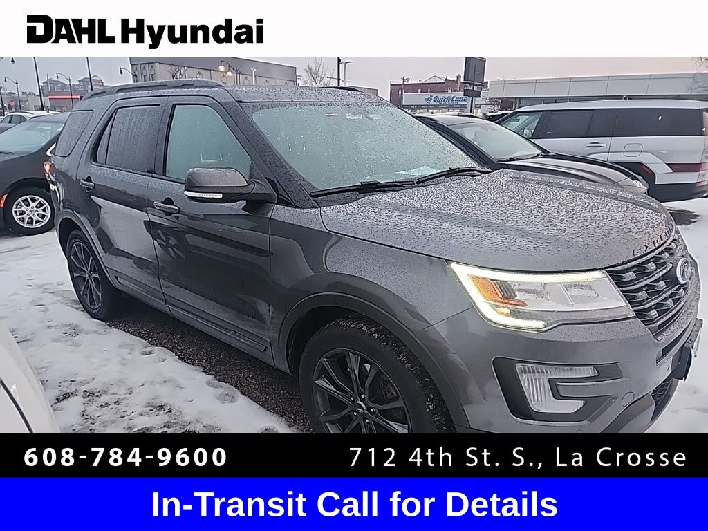 2017 Ford Explorer XLT's photo