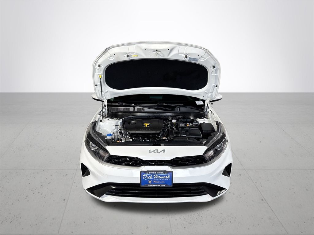 2023 Kia Forte LXS photo 18