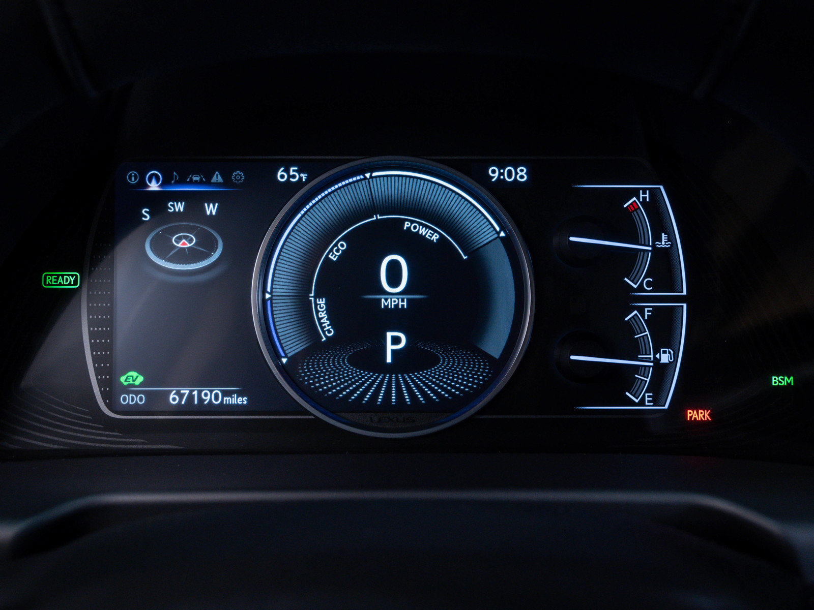 2019 Lexus ES 300h photo 20