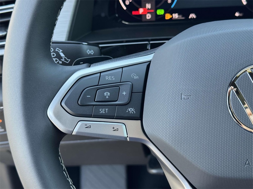 2026 Volkswagen Atlas Cross Sport SE Technology photo 22