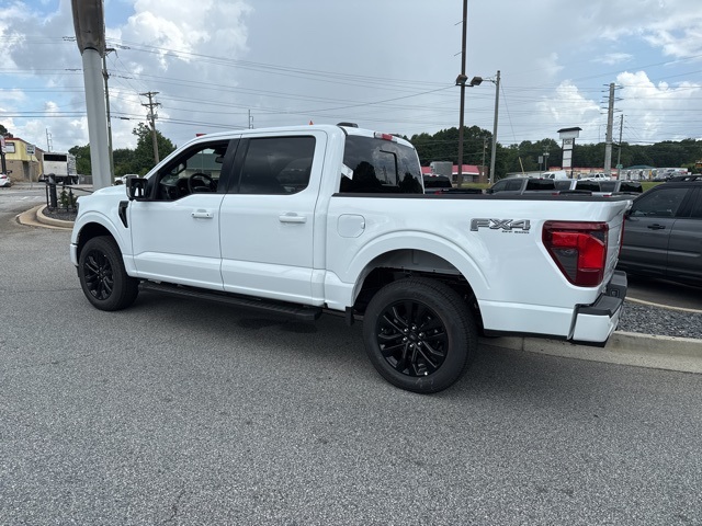 2025 Ford F-150 XLT photo 8