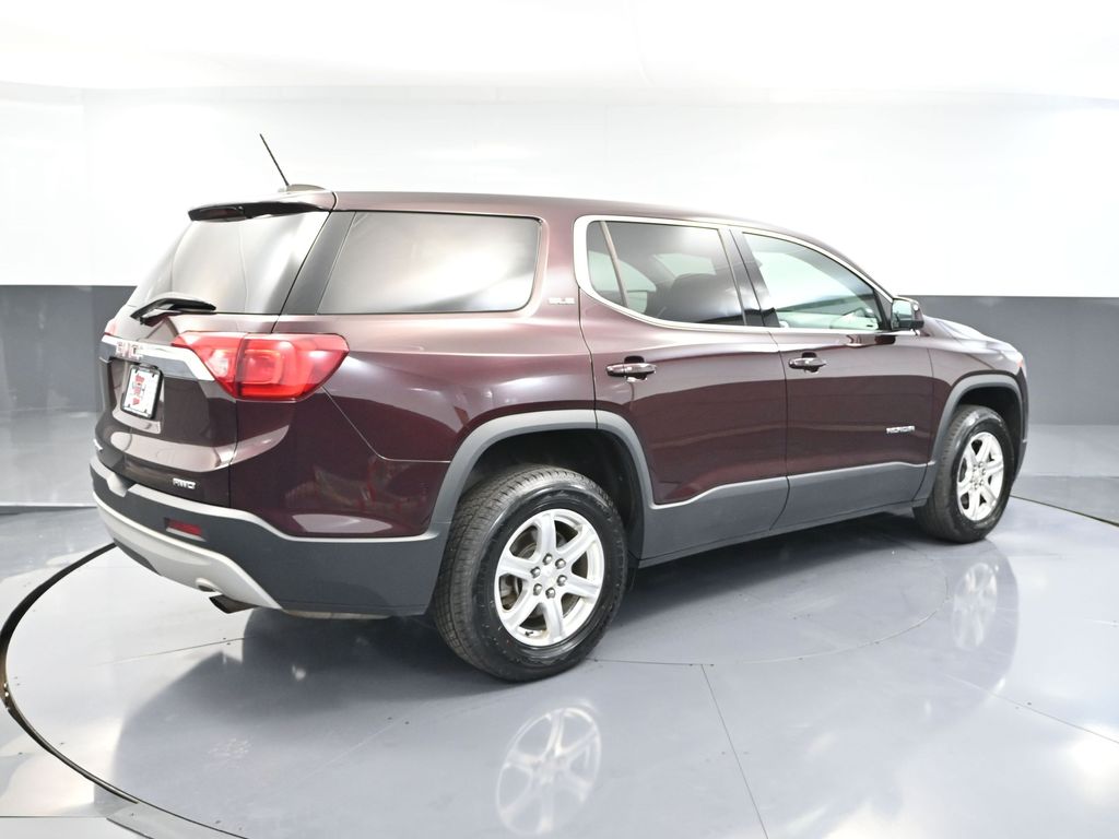 2017 Gmc Acadia SLE photo 3