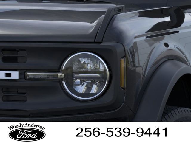 2025 Ford Bronco Base photo 18