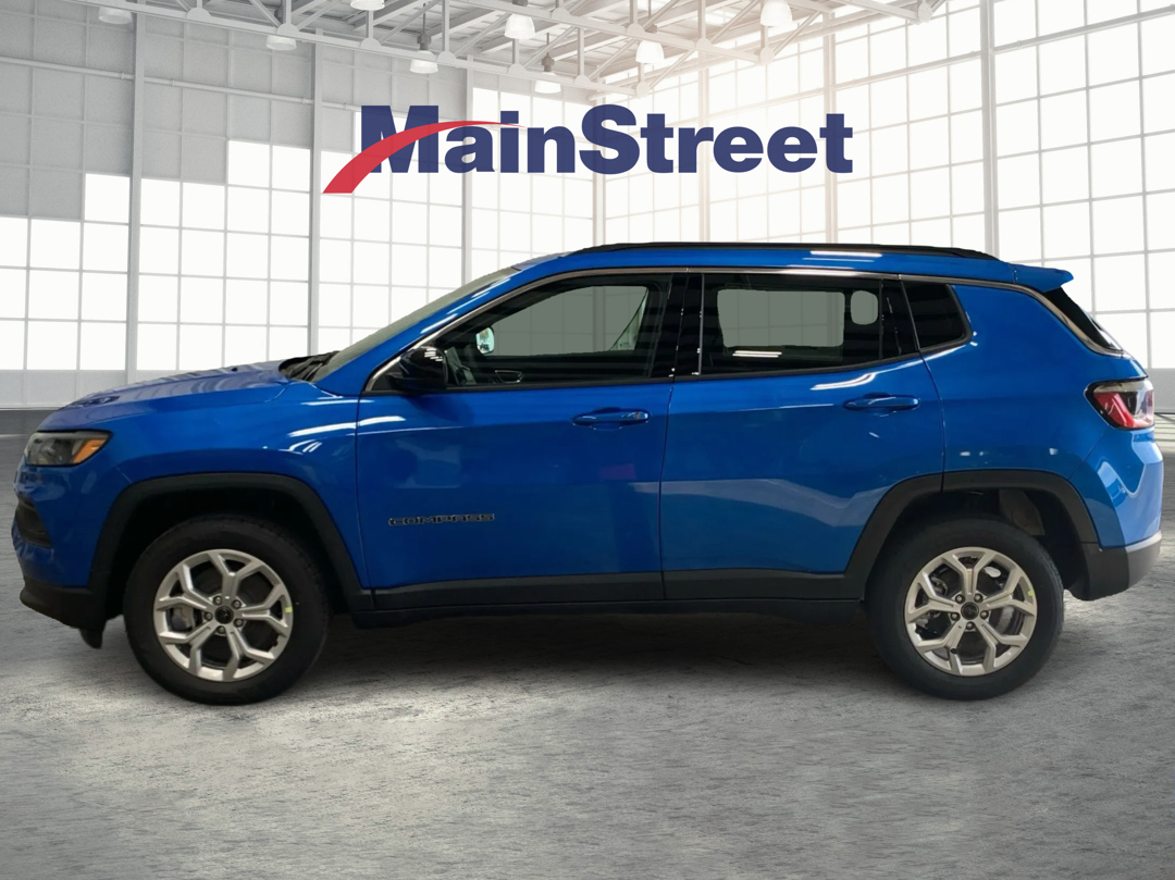 2026 Jeep Compass Latitude photo 2
