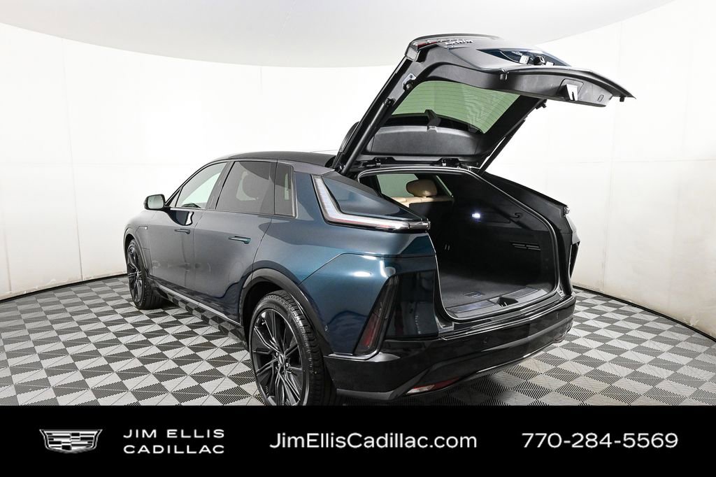 2024 Cadillac Lyriq Sport photo 31