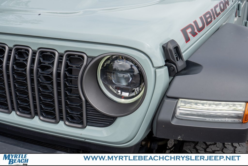2024 Jeep Wrangler Rubicon photo 11