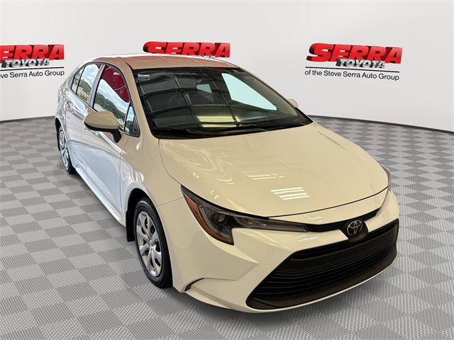 2025 Toyota Corolla LE's photo