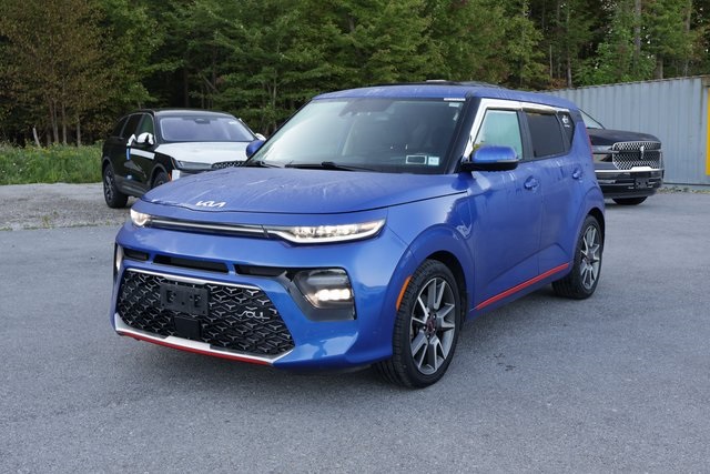 2022 Kia Soul GT-Line Turbo photo 2