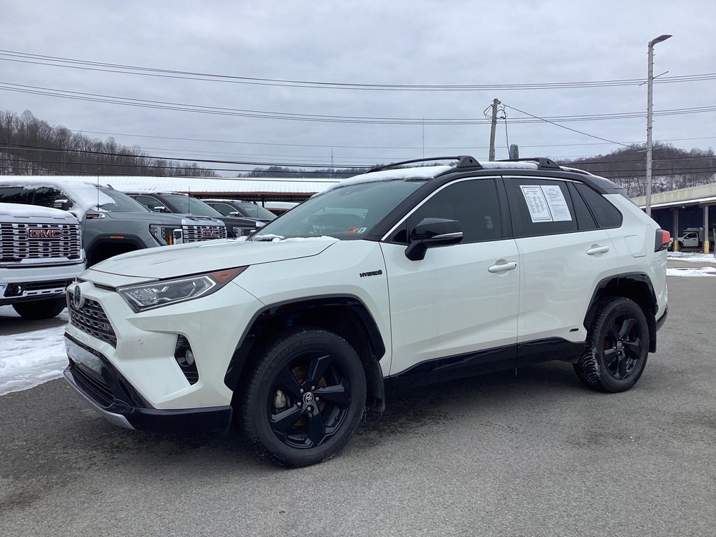 2021 Toyota RAV4 XSE's photo