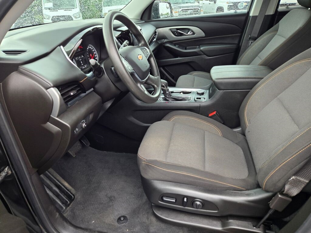 2021 Chevrolet Traverse LS photo 15