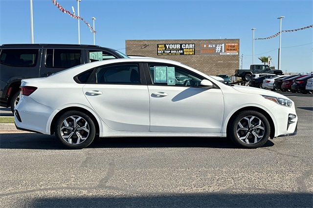 2020 Kia Forte FE LXS photo 2