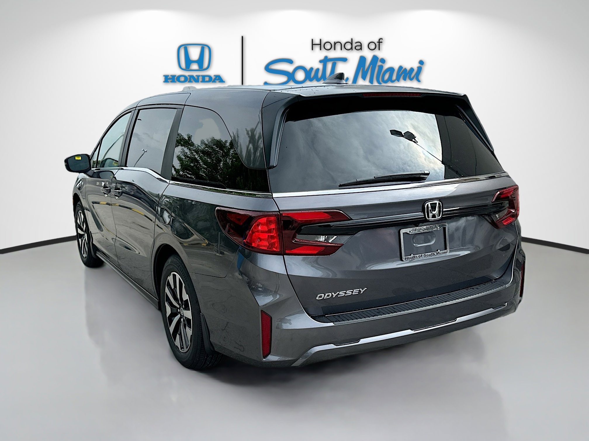 2026 Honda Odyssey EX-L photo 4