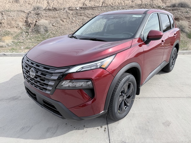 2026 Nissan Rogue SV's photo