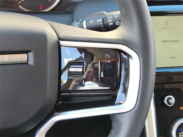 2023 Land Rover Discovery Sport SE photo 25