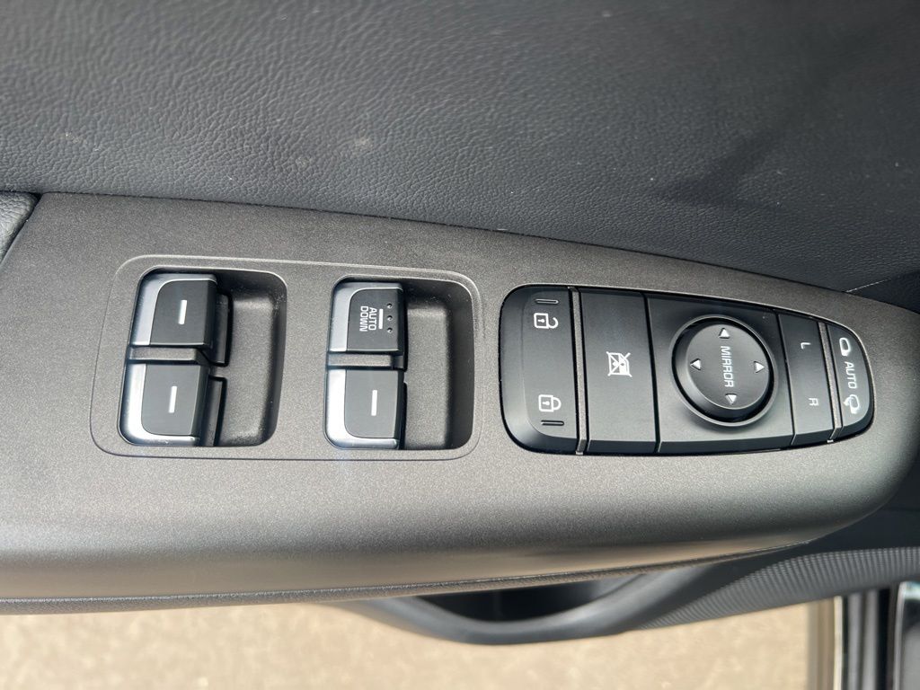 2020 Kia Sportage S photo 44