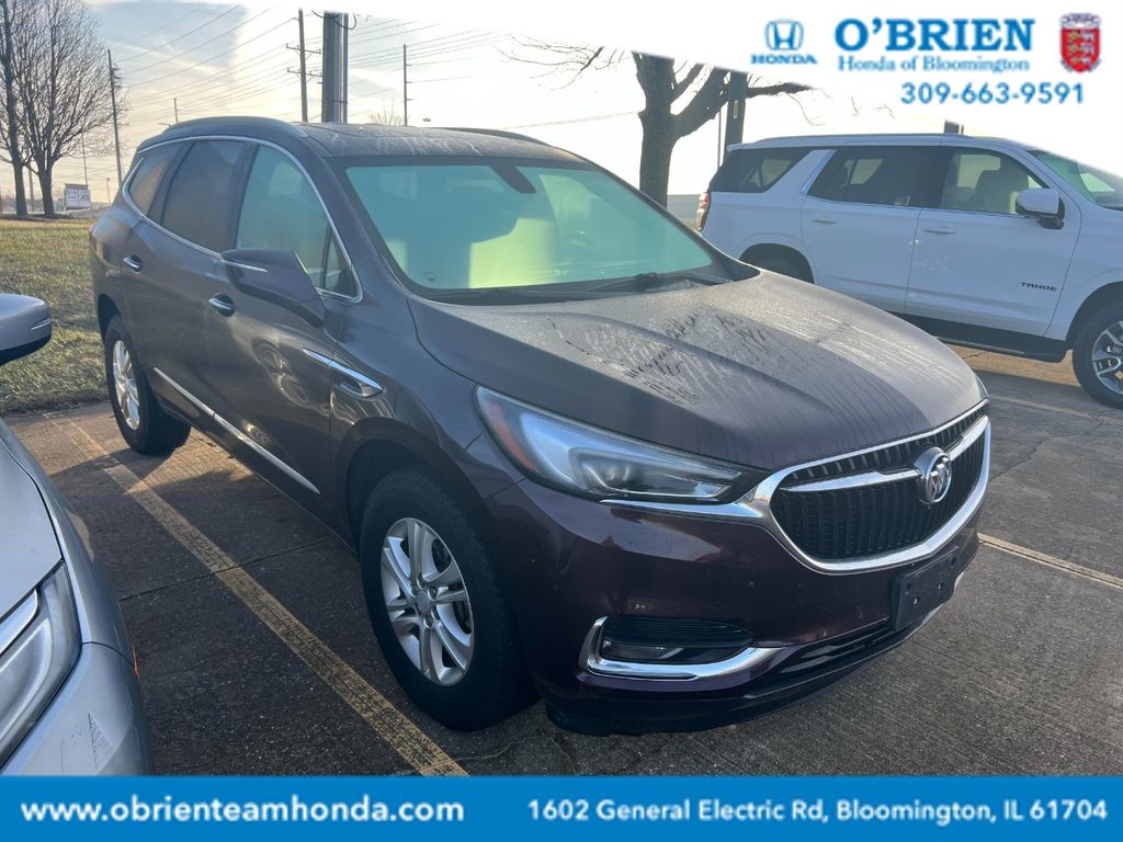 2019 Buick Enclave Essence's photo