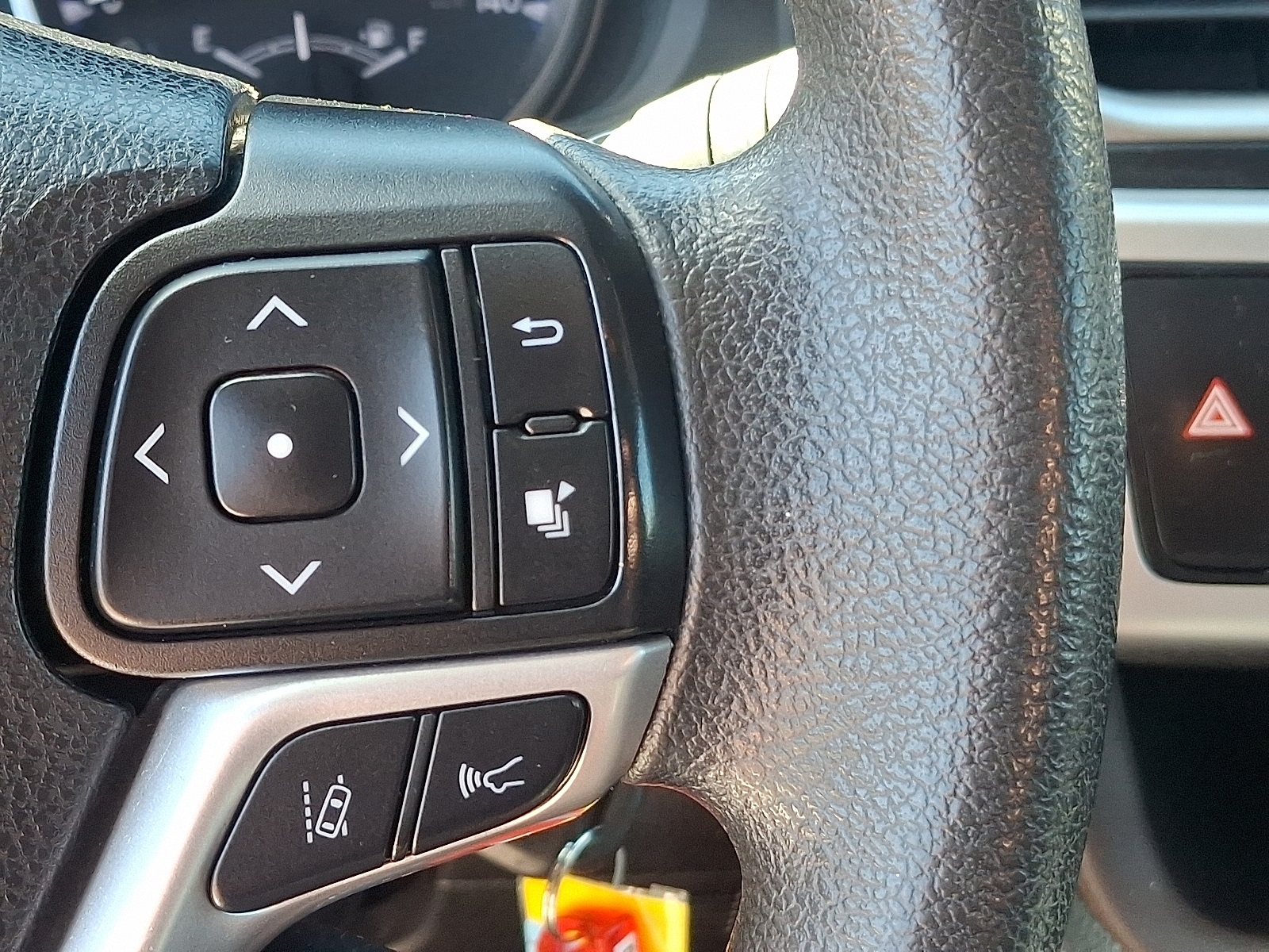 2019 Toyota Highlander LE photo 21