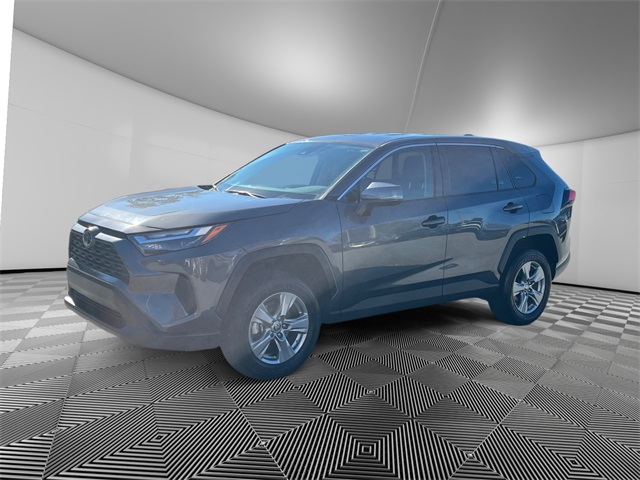 2024 Toyota RAV4 LE's photo