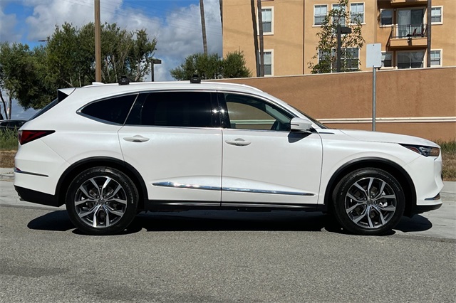 2023 Acura MDX SH-AWD Technology photo 3