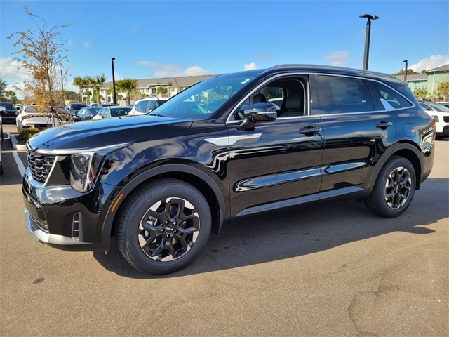 2026 Kia Sorento S photo 2