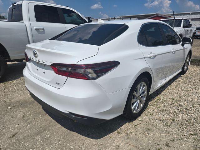 2023 Toyota Camry LE photo 7