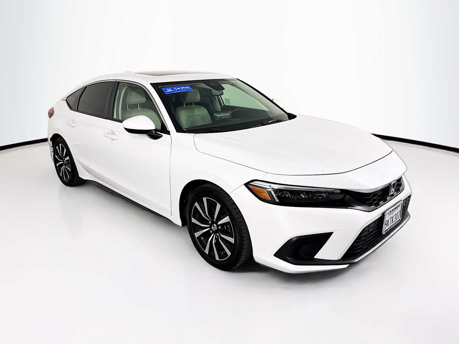 2024 Honda Civic Hatchback EX-L's photo