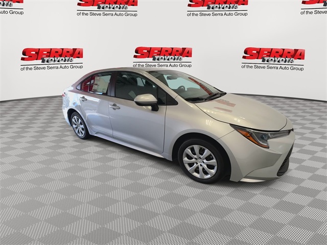 2025 Toyota Corolla LE photo 3