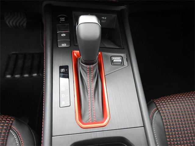 2026 Nissan Kicks SR photo 4