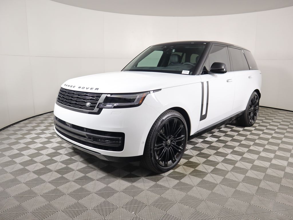 2025 Land Rover Range Rover SE's photo