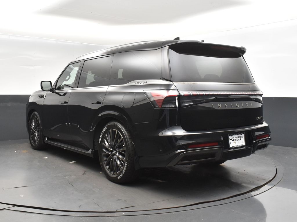 2026 Infiniti QX80 photo 3
