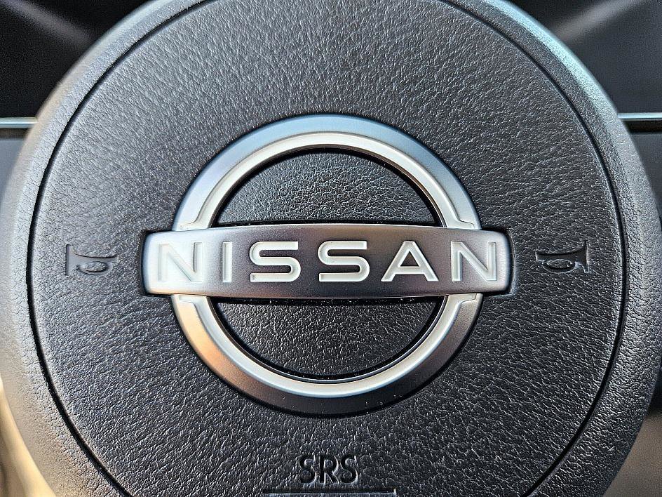 2023 Nissan Rogue SV photo 24