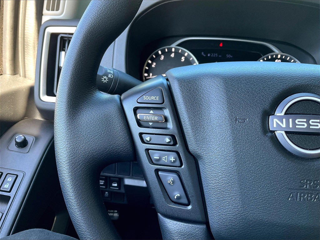 2025 Nissan Frontier SV photo 23