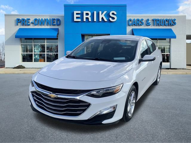 2024 Chevrolet Malibu LS photo 2