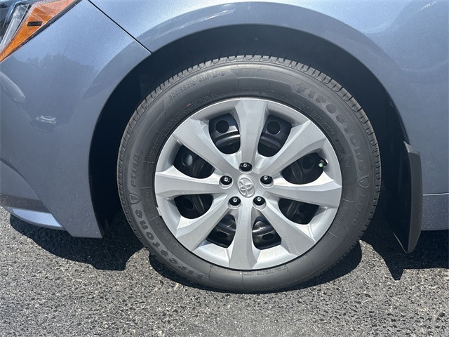2026 Toyota Corolla LE photo 11