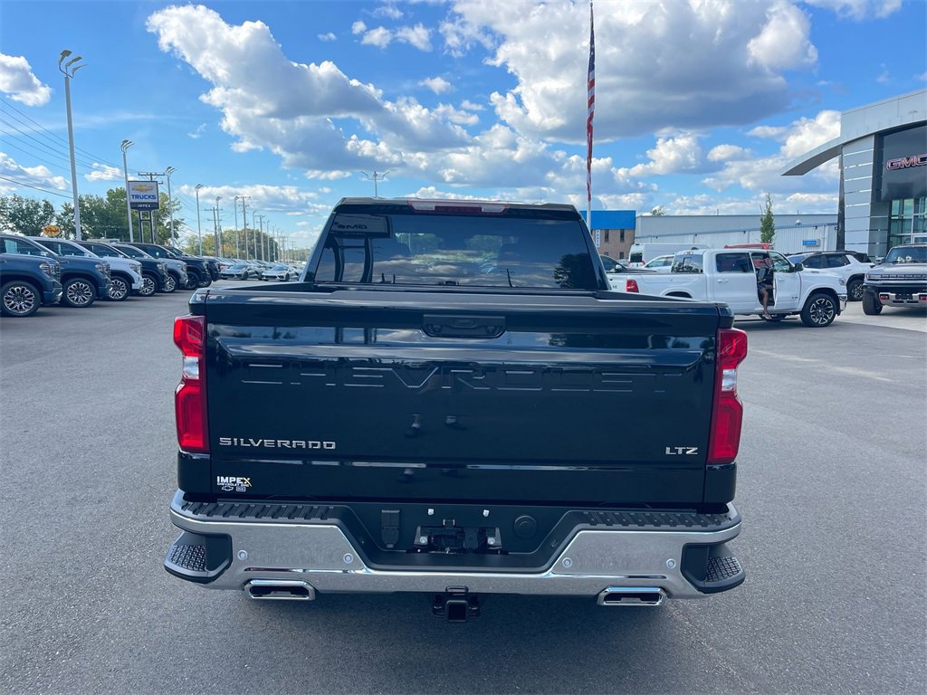 2026 Chevrolet Silverado 1500 LTZ photo 4